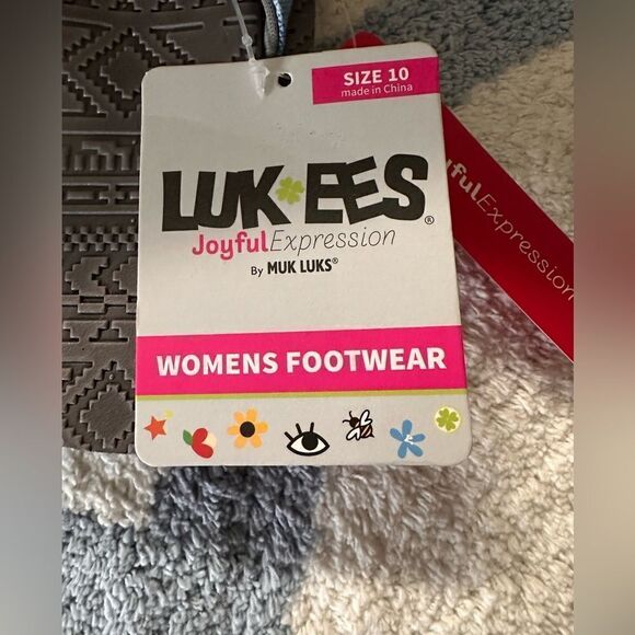 Muk Luks blue and white tie dye sandals - Picture 9 of 10